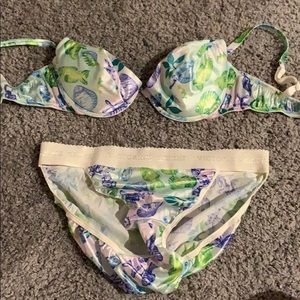 Victoria’s Secret retro bikini.